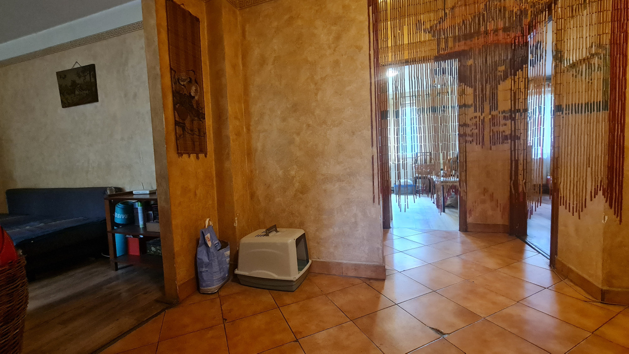 Apartament 4 camere decomandat Titan / Ozana