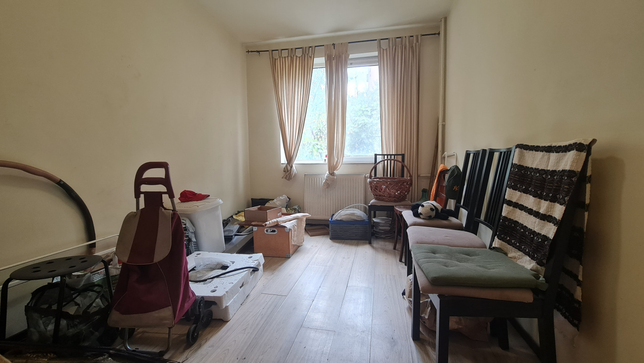 Apartament 4 camere decomandat Titan / Ozana