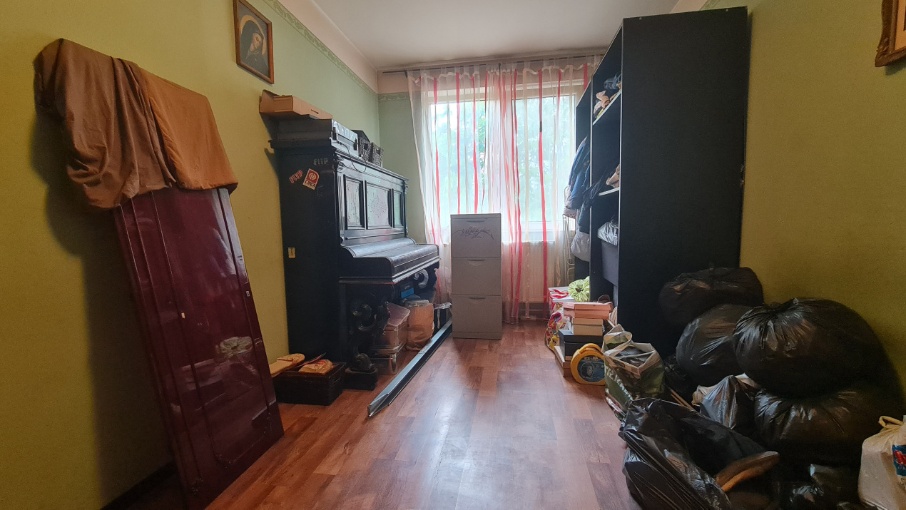 Apartament 4 camere decomandat Titan / Ozana